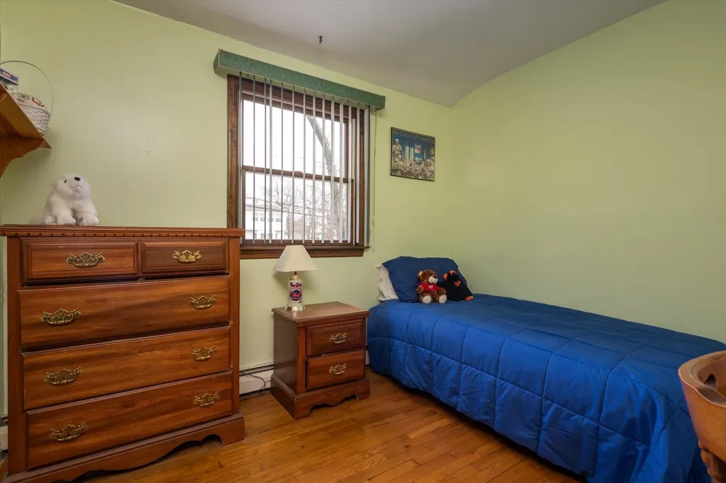 18 Howe Road Coram NY 11727
