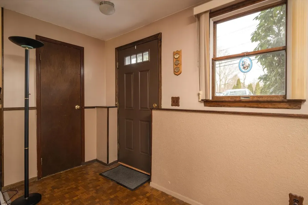 18 Howe Road Coram NY 11727