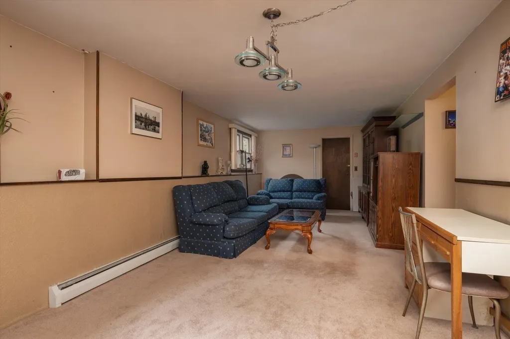 18 Howe Road Coram NY 11727