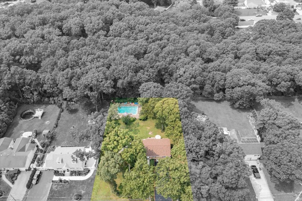 18 Howe Road Coram NY 11727