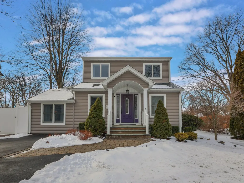 33 Grandview Avenue Nanuet NY 10954