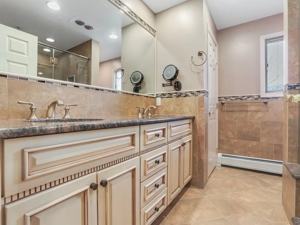 33 Grandview Avenue Nanuet NY 10954