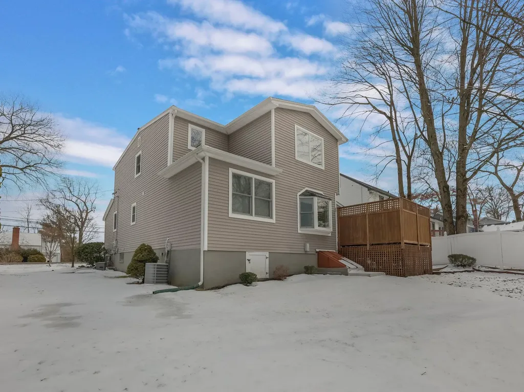 33 Grandview Avenue Nanuet NY 10954