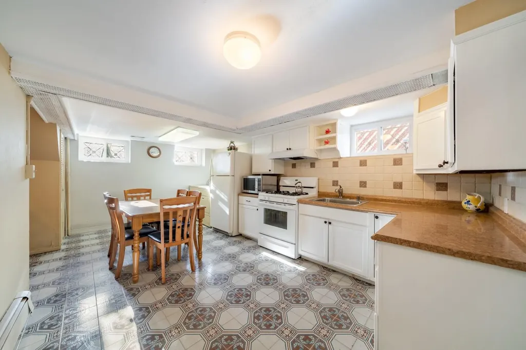 1512 74th Street Brooklyn NY 11228