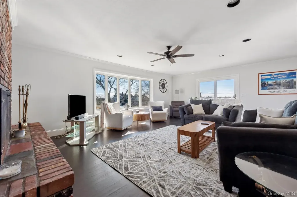 36 Nautilus Drive Hampton Bays NY 11946