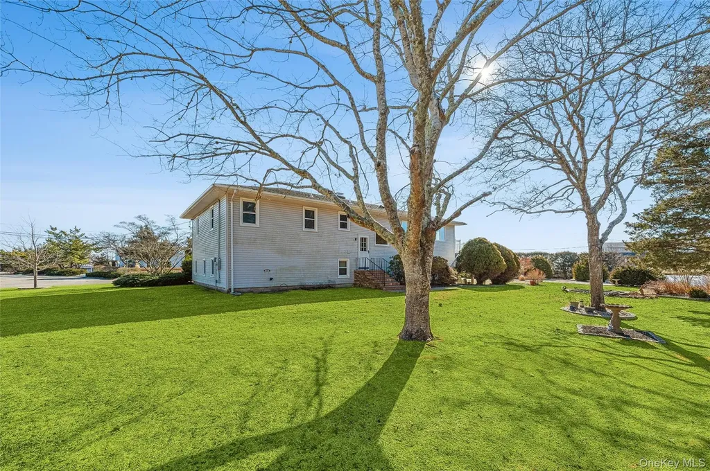 36 Nautilus Drive Hampton Bays NY 11946