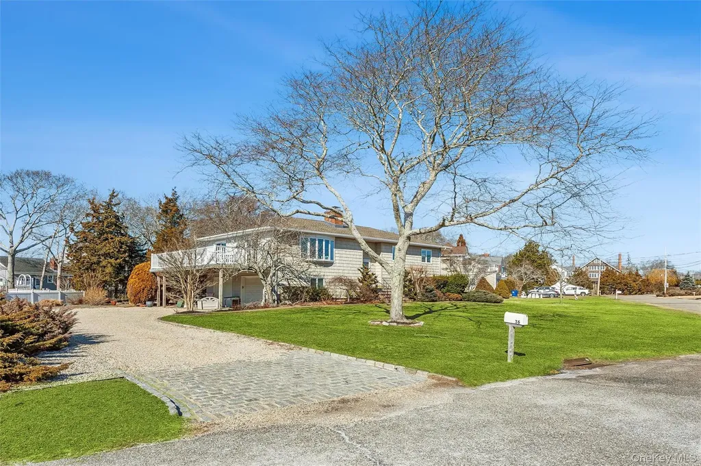 36 Nautilus Drive Hampton Bays NY 11946