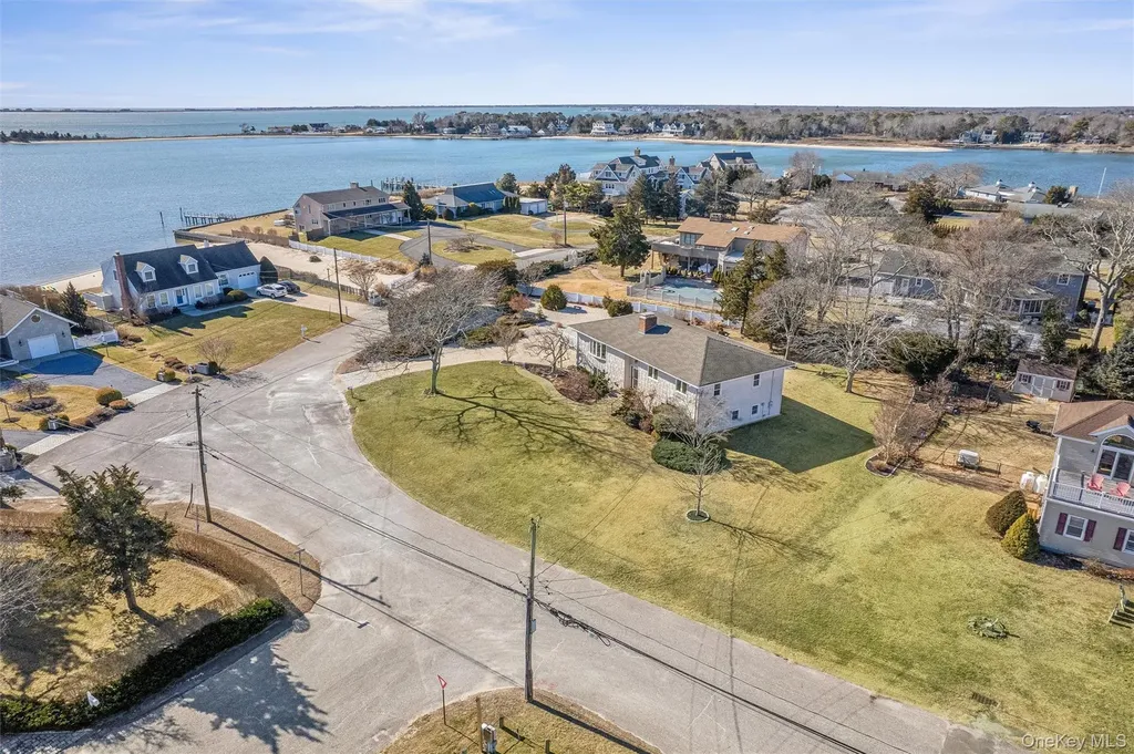 36 Nautilus Drive Hampton Bays NY 11946