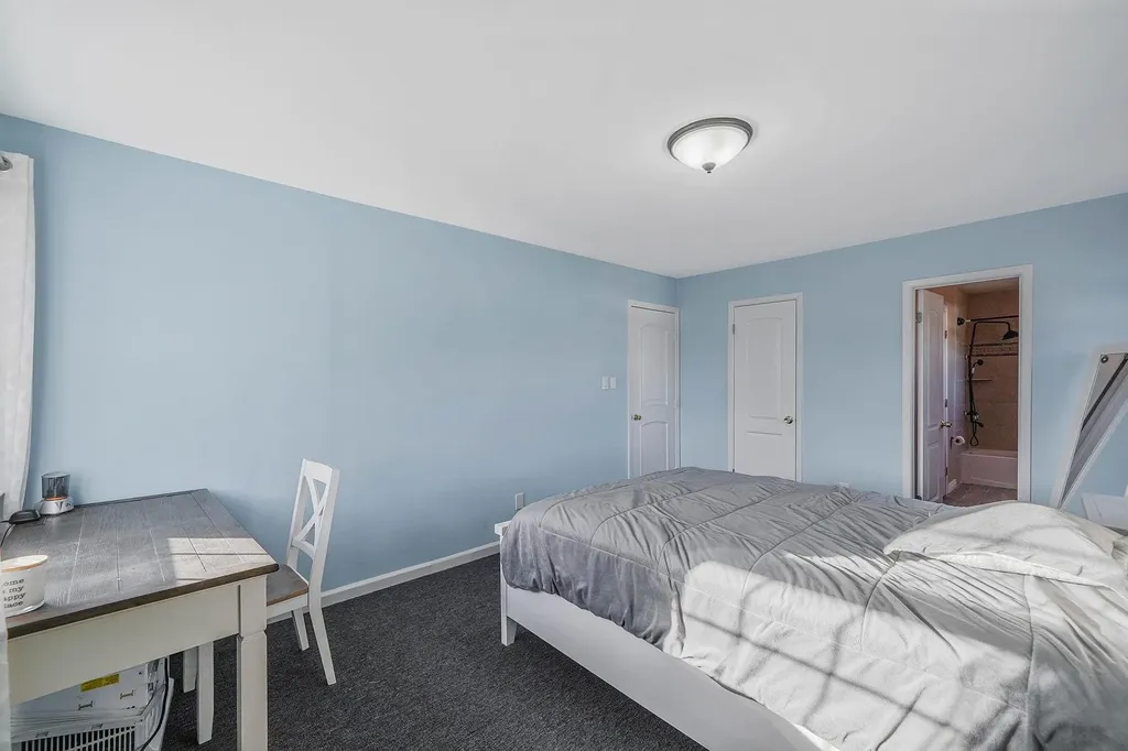 31 Thomas Street Coram NY 11727