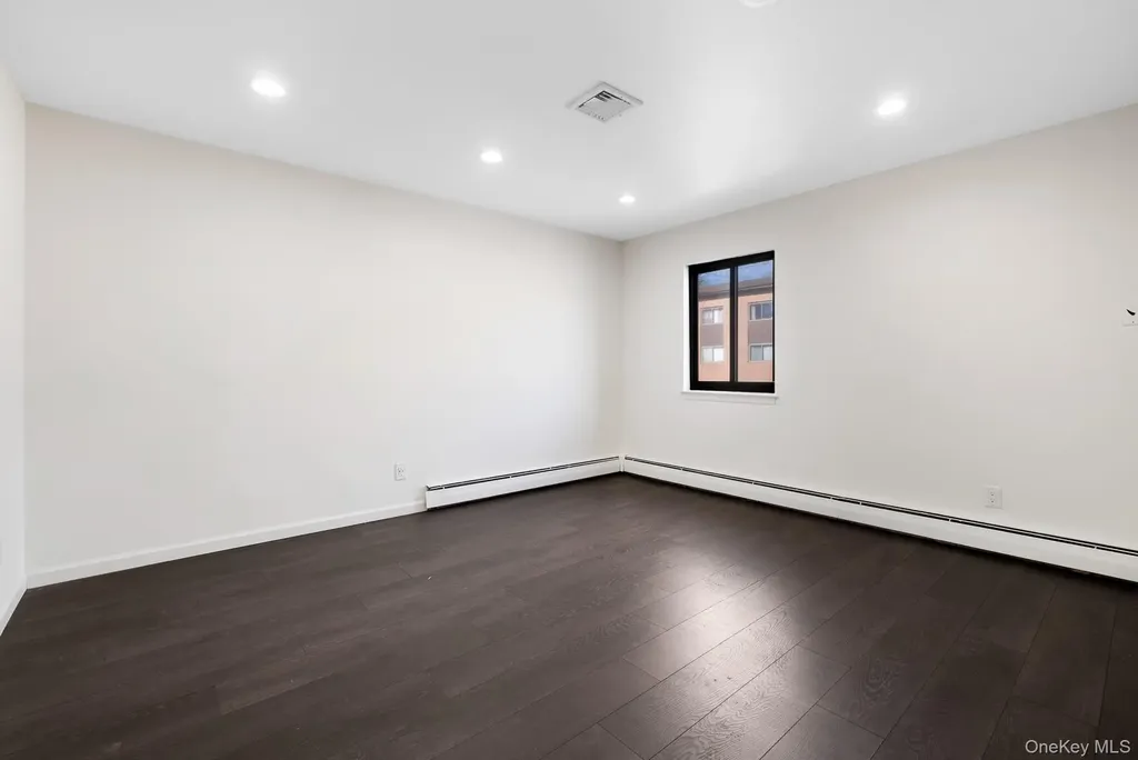 3 Charles Lane Pomona NY 10970