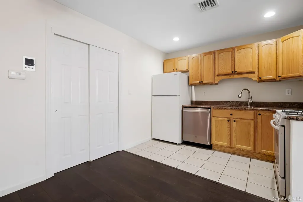 3 Charles Lane Pomona NY 10970