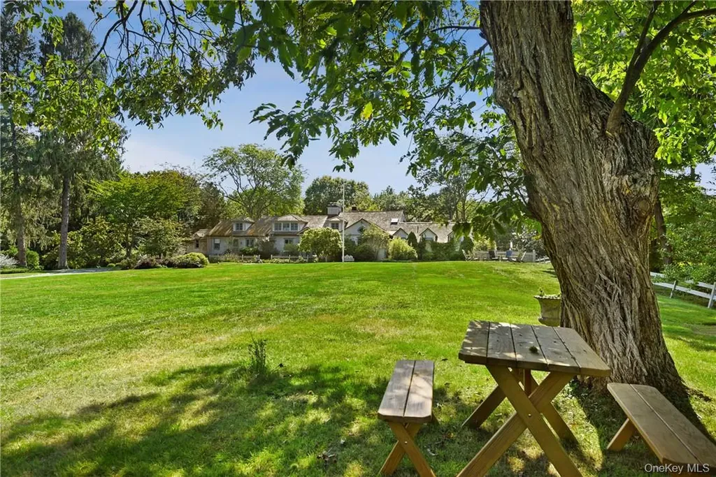 106 Old Stone Hill Road Pound Ridge NY 10576