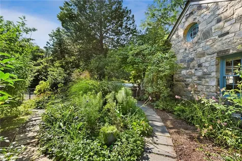 106 Old Stone Hill Road Pound Ridge NY 10576