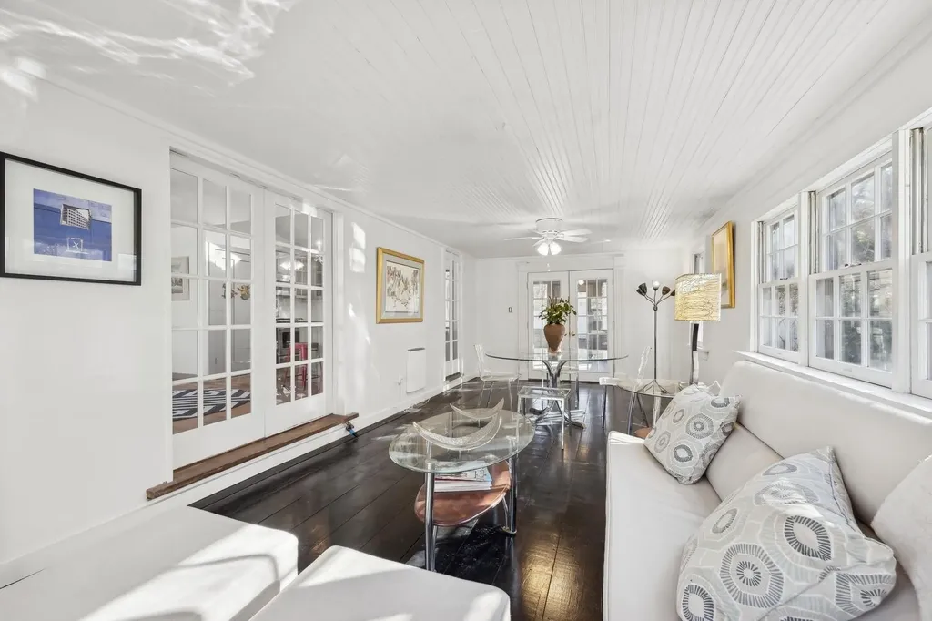 22 Pine Crest Lane Sag Harbor NY 11963