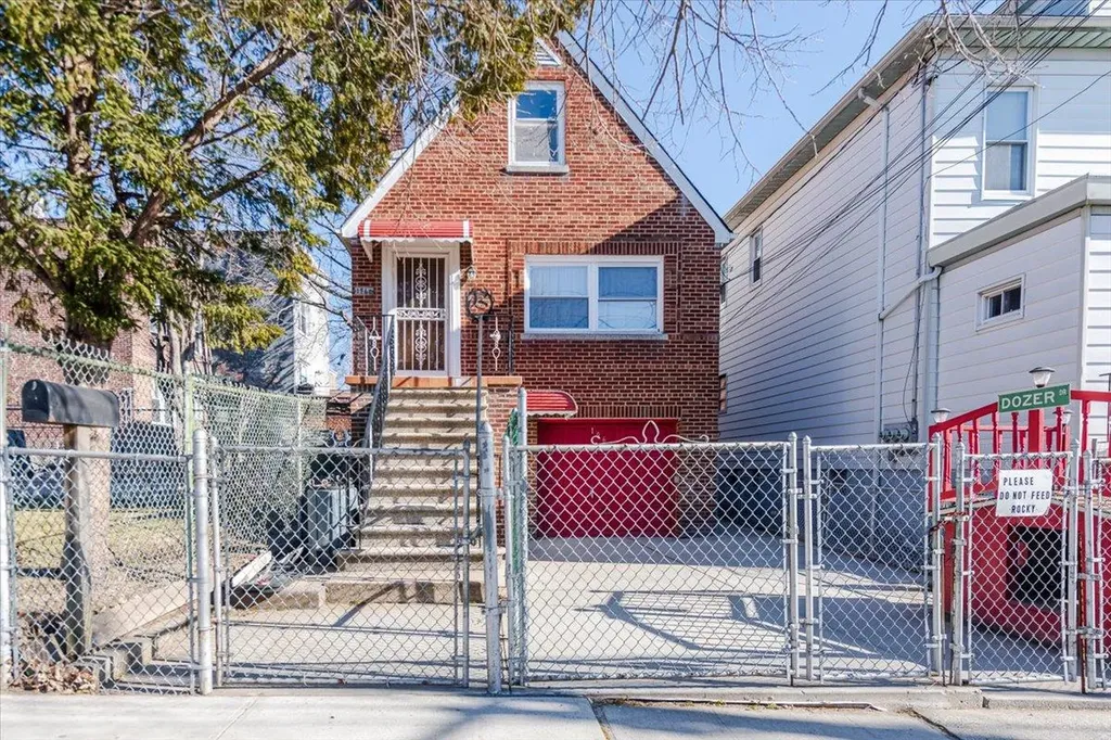 1960 Paulding Avenue Bronx NY 10462