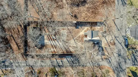 2 Avon Lane Middle Island NY 11953
