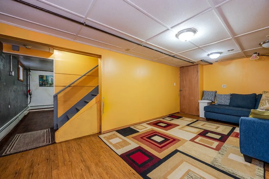 1742 Arms Avenue Merrick NY 11566