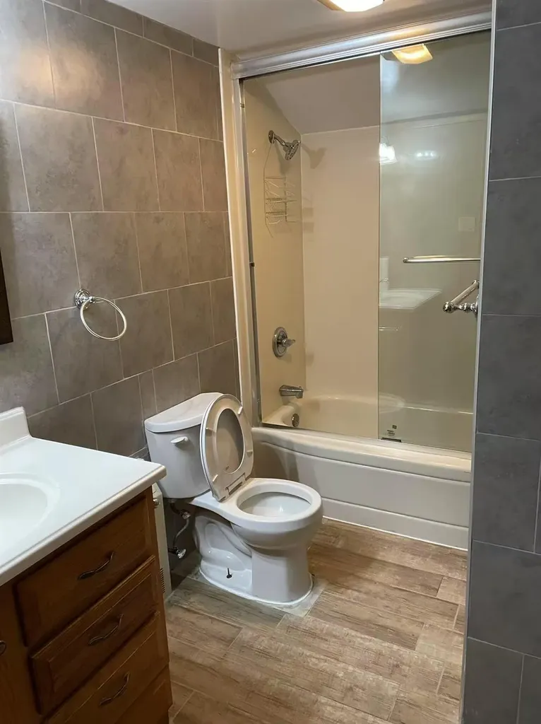 40 Relda Street Plainview NY 11803