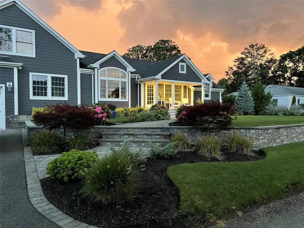 44 Edwards Lane East Brookhaven NY 11715