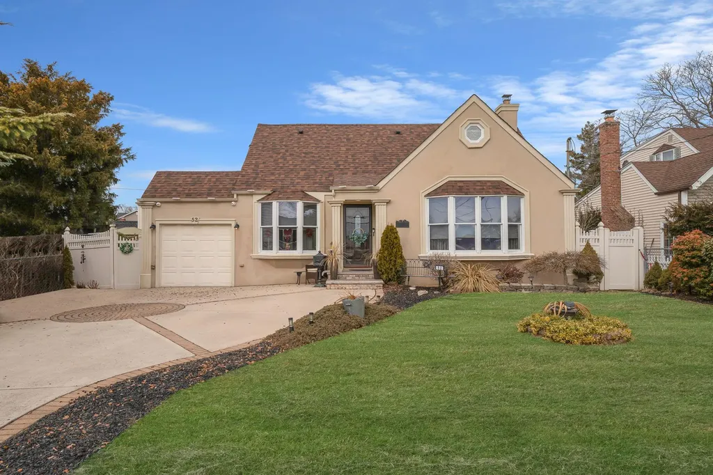 52 Lincoln Boulevard Bethpage NY 11714
