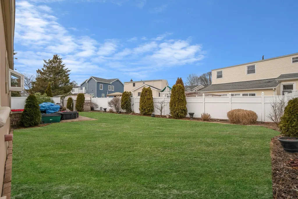 52 Lincoln Boulevard Bethpage NY 11714