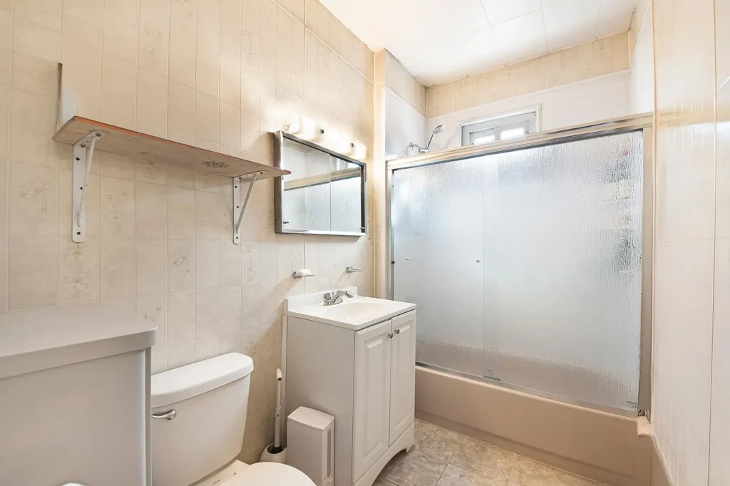 109-45 116th Street South Ozone Park NY 11420
