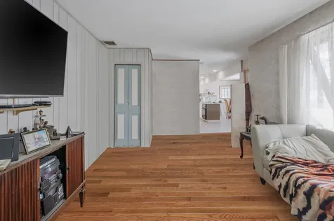543 Dewitt Avenue North Babylon NY 11703