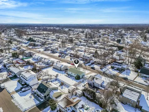 543 Dewitt Avenue North Babylon NY 11703