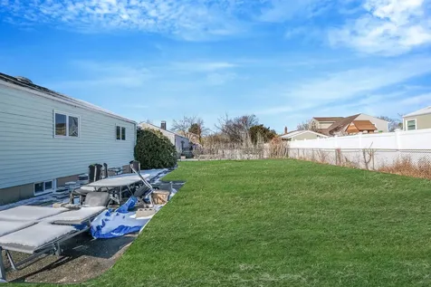 543 Dewitt Avenue North Babylon NY 11703