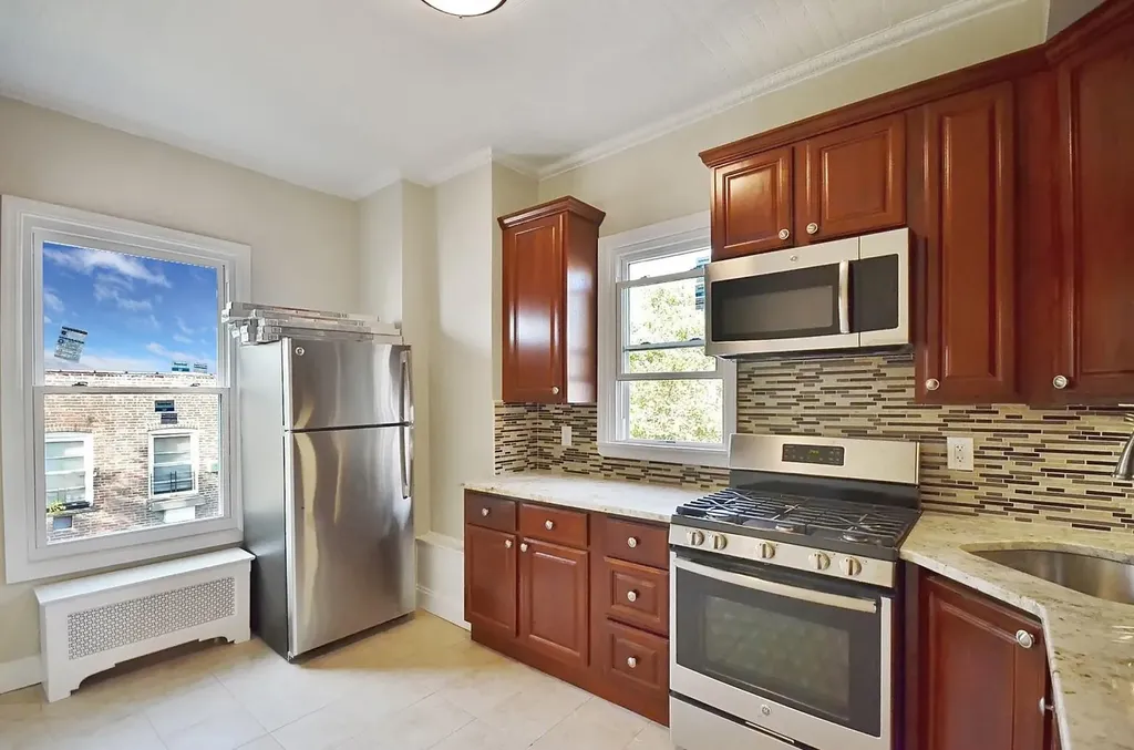 2849 Harrington Avenue Bronx NY 10461