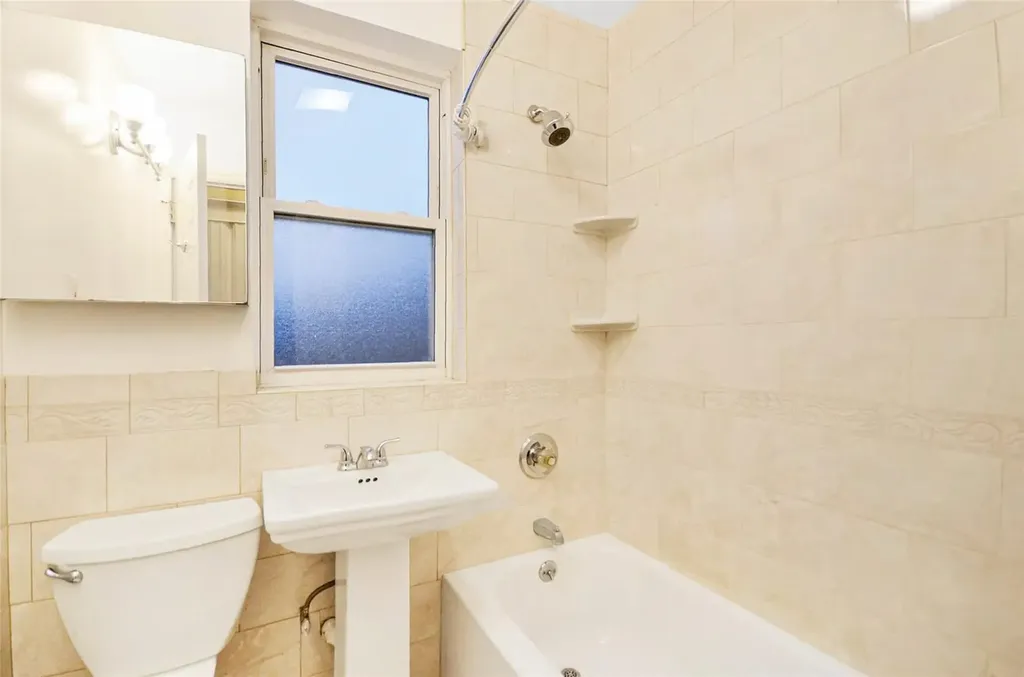 2849 Harrington Avenue Bronx NY 10461