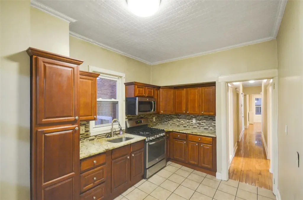 2849 Harrington Avenue Bronx NY 10461