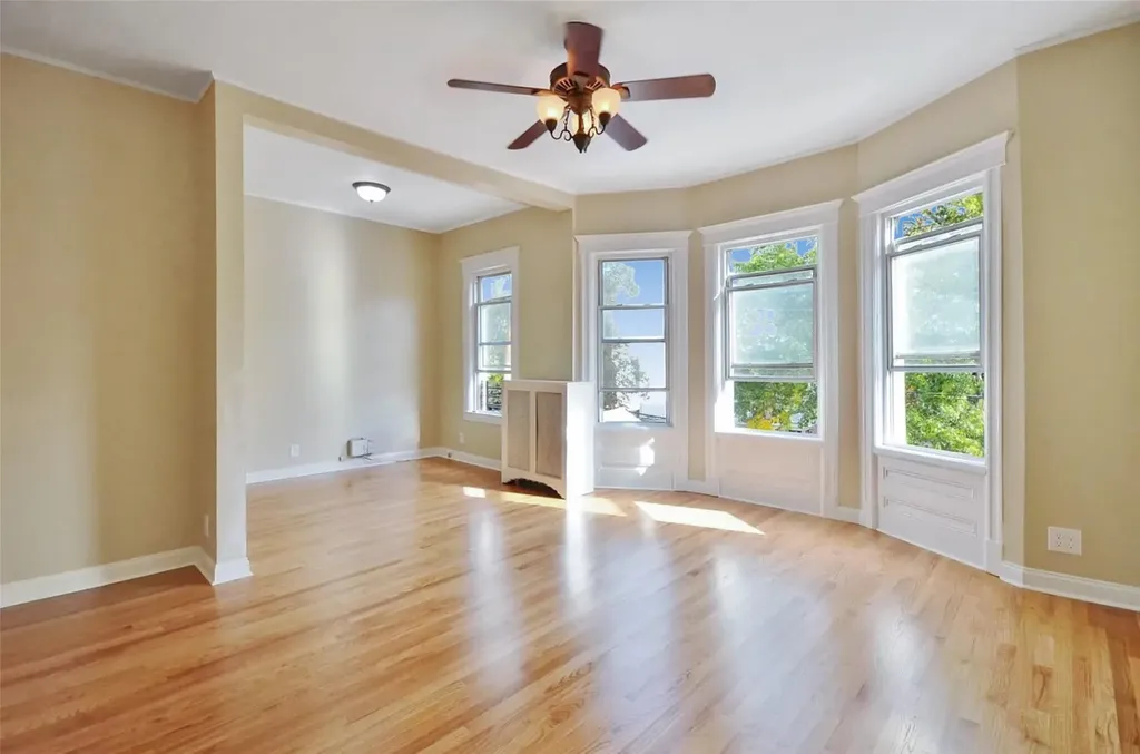 2849 Harrington Avenue Bronx NY 10461
