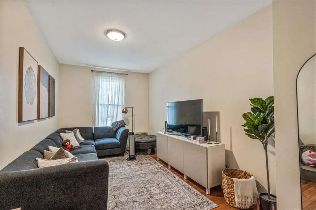 6443 Central Avenue Glendale NY 11385