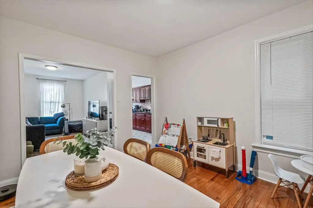 6443 Central Avenue Glendale NY 11385