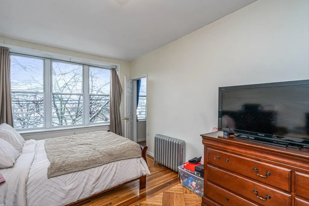 6443 Central Avenue Glendale NY 11385