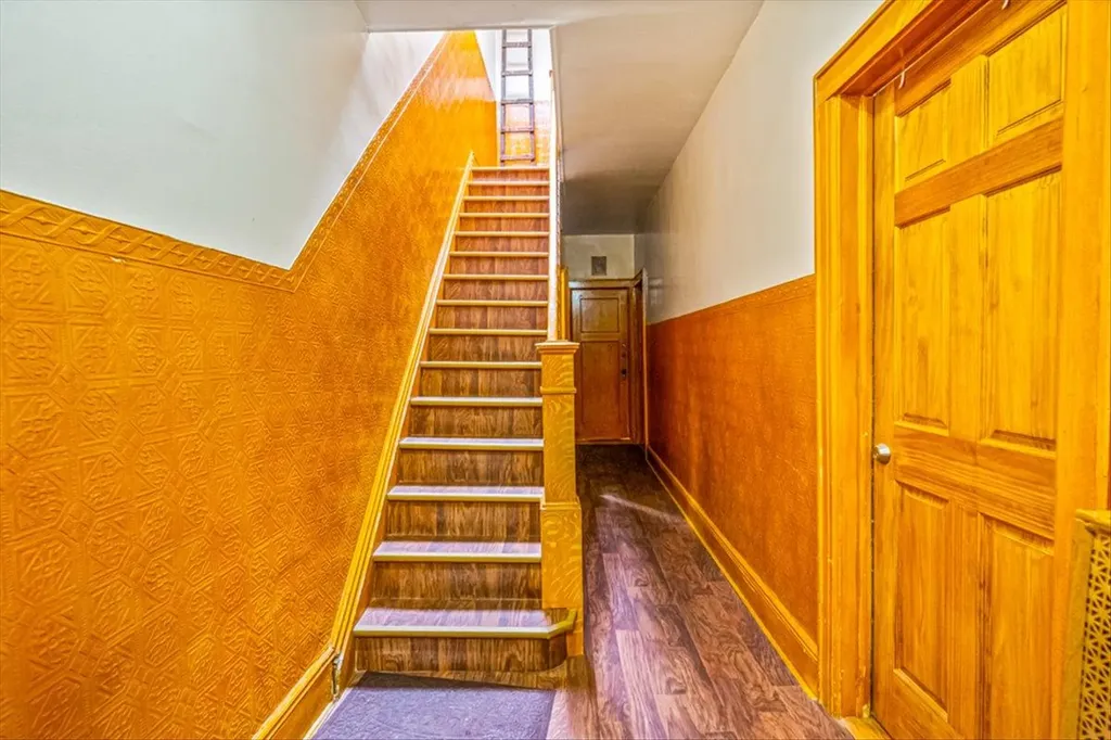 6443 Central Avenue Glendale NY 11385
