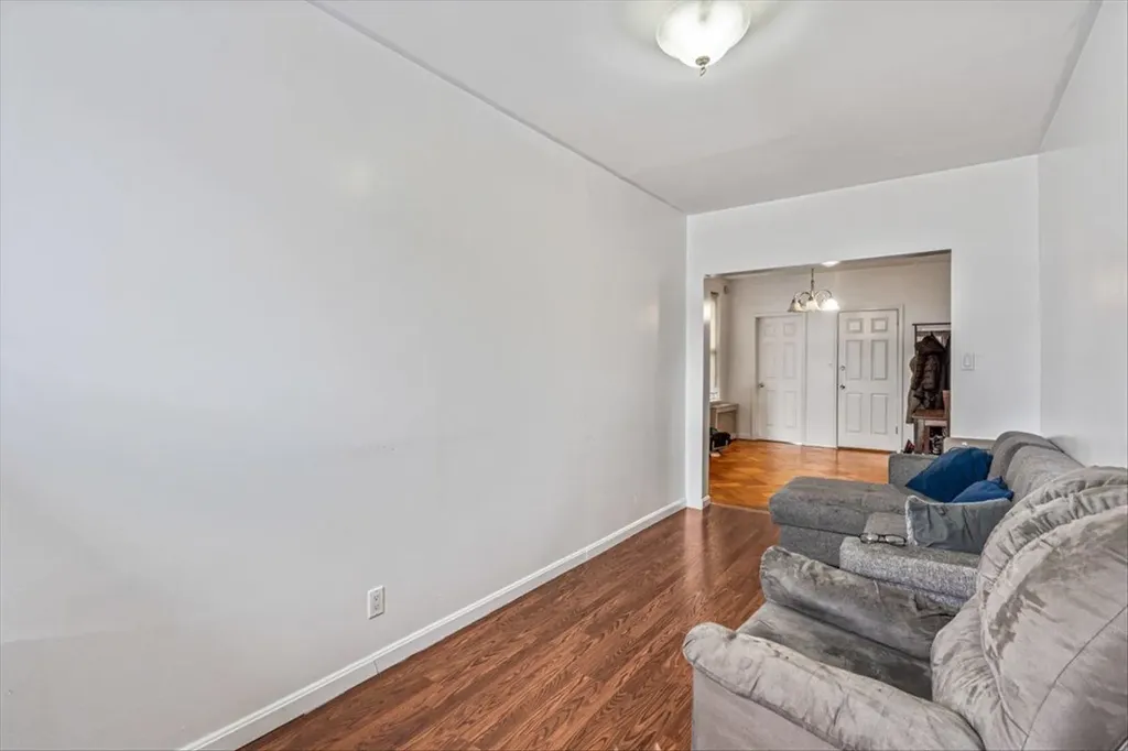 6443 Central Avenue Glendale NY 11385
