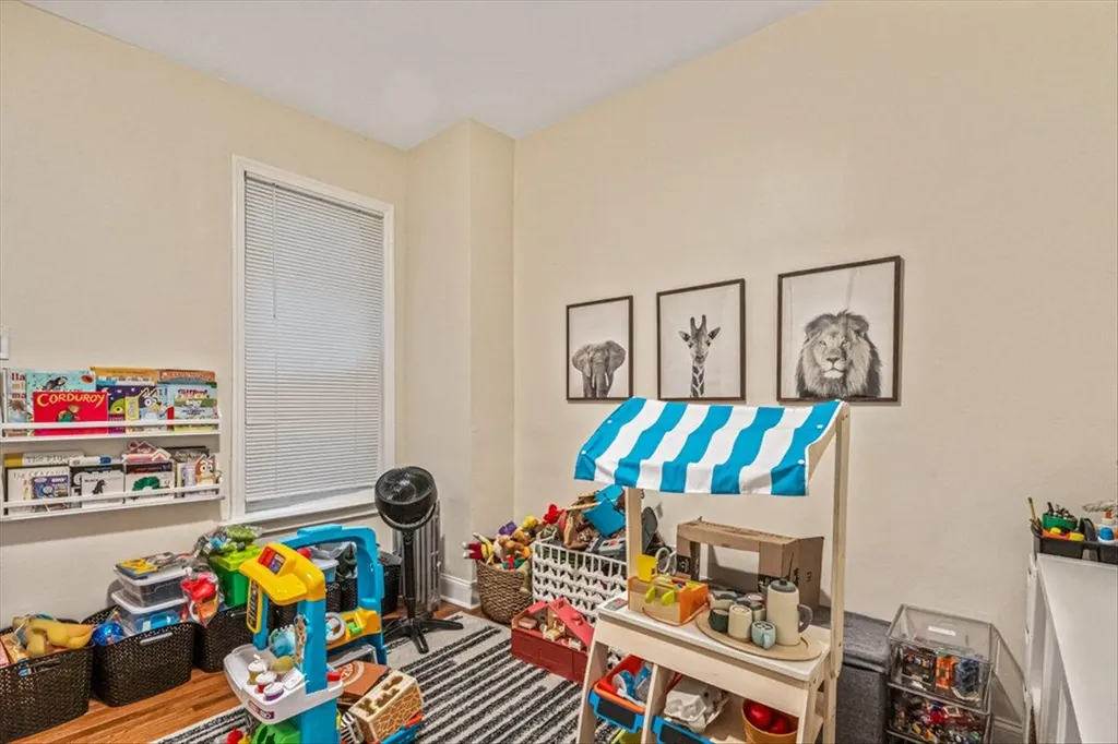 6443 Central Avenue Glendale NY 11385