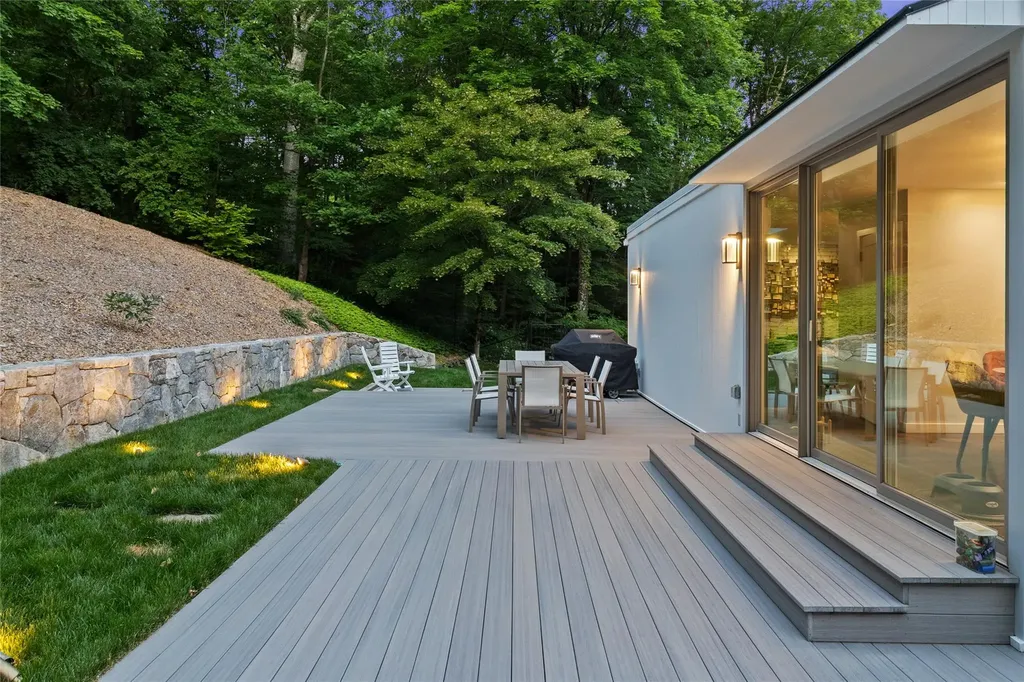 99 High Ridge Road Pound Ridge NY 10576