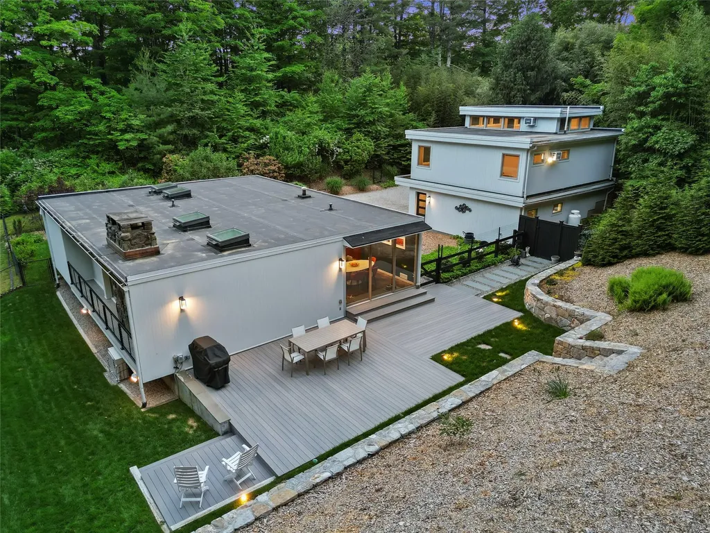 99 High Ridge Road Pound Ridge NY 10576