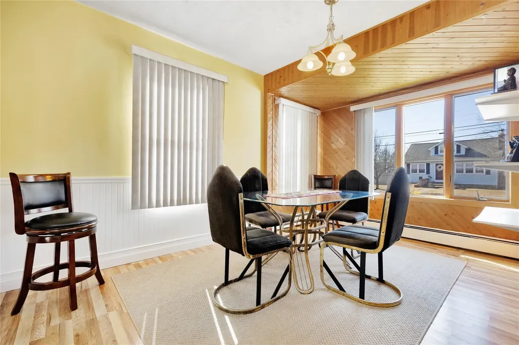 203 Wilson Boulevard Islip NY 11751