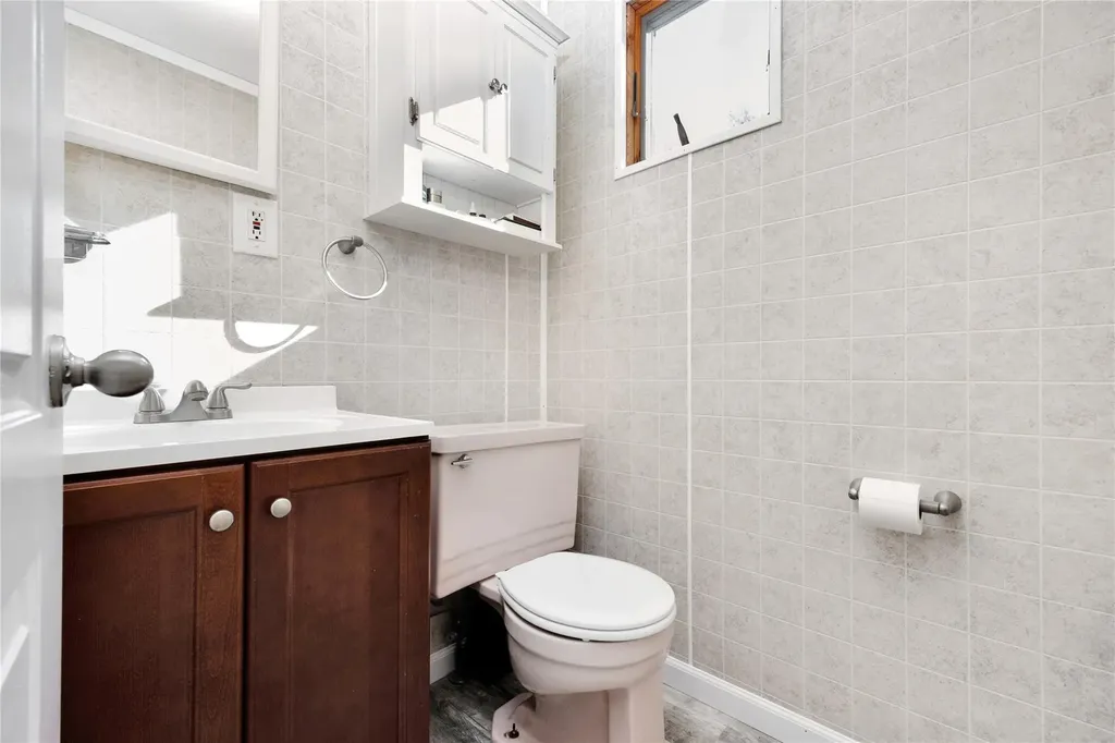 203 Wilson Boulevard Islip NY 11751