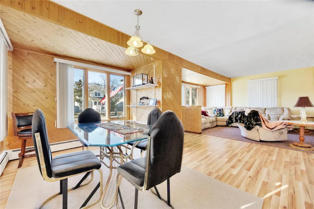 203 Wilson Boulevard Islip NY 11751