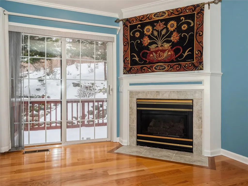 46 Muirfield Court Poughkeepsie NY 12603