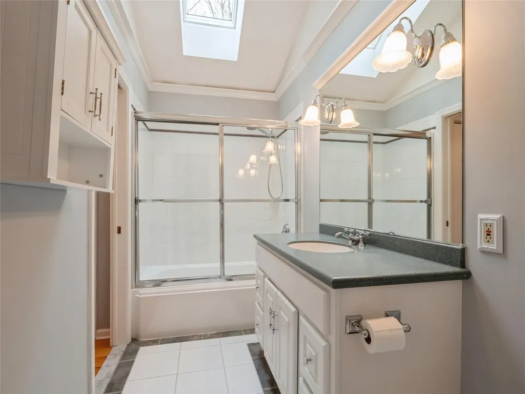 46 Muirfield Court Poughkeepsie NY 12603