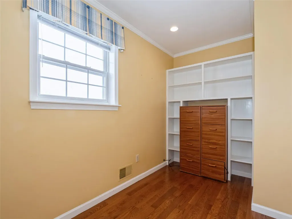 46 Muirfield Court Poughkeepsie NY 12603