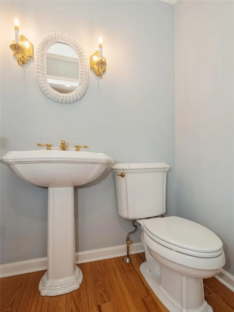 46 Muirfield Court Poughkeepsie NY 12603