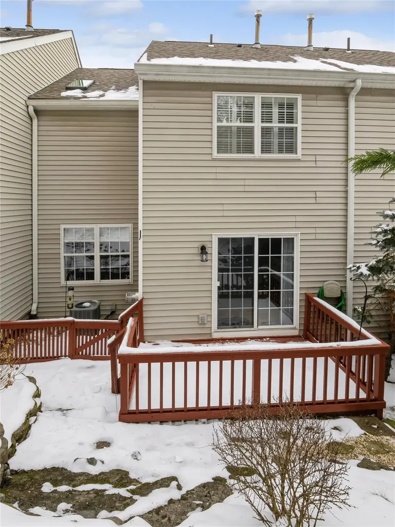 46 Muirfield Court Poughkeepsie NY 12603