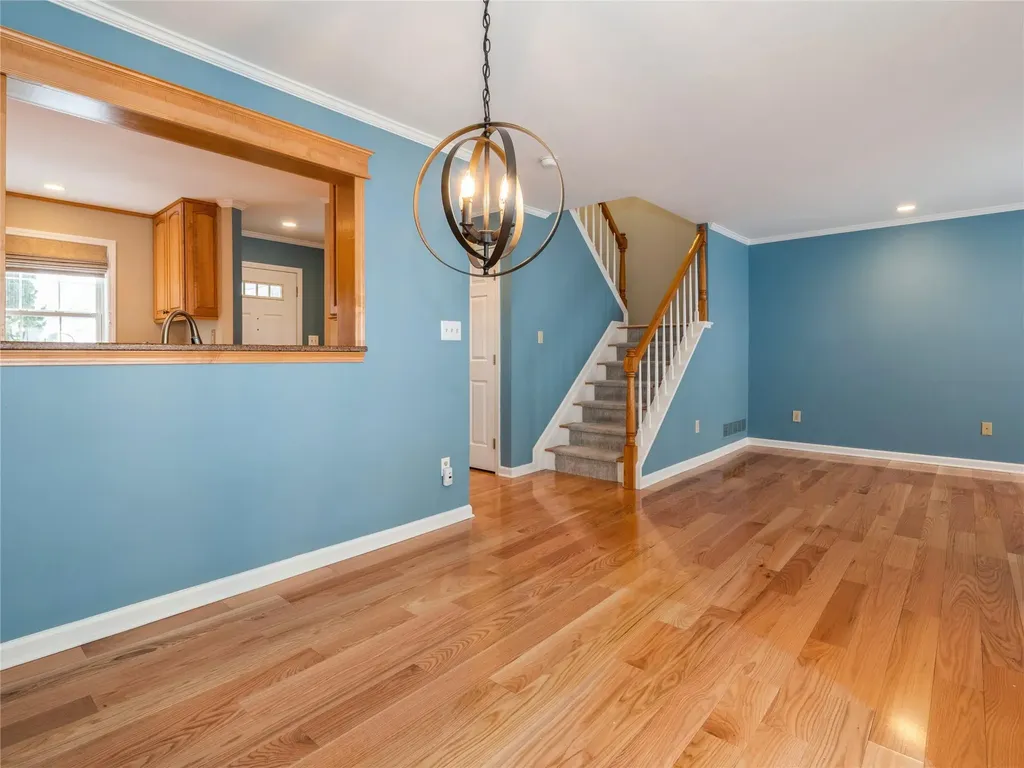 46 Muirfield Court Poughkeepsie NY 12603
